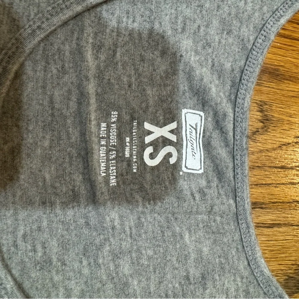 Tailgate by American Eagle Gray Tank Top with Baseball Quote - Picture 2 of 2